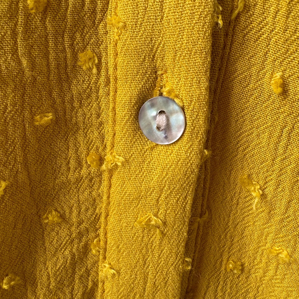 Rose + Olive 1X Yellow Short Sleeve Button Up V Neck Blouse Office Casual Career - Picture 6 of 11